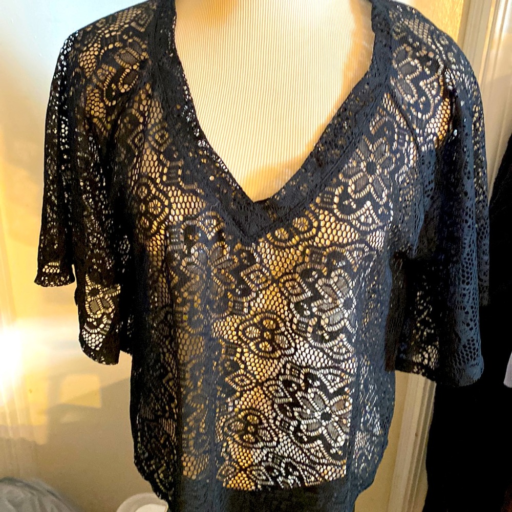 Bongo Lace Crop Top size Large